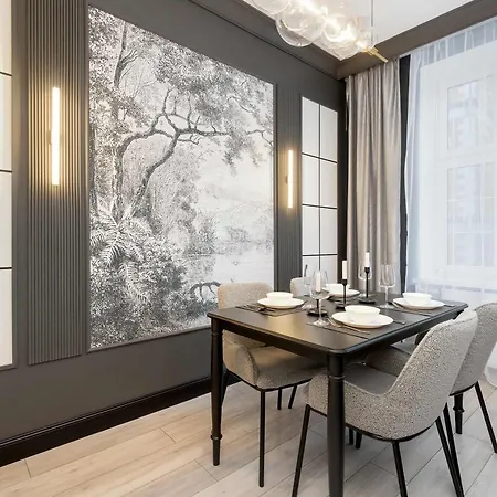 Luksusowy W Gdansku Przy Motlawie I Rynku Z Biurkiem Do Pracy Zdalnej By Renters