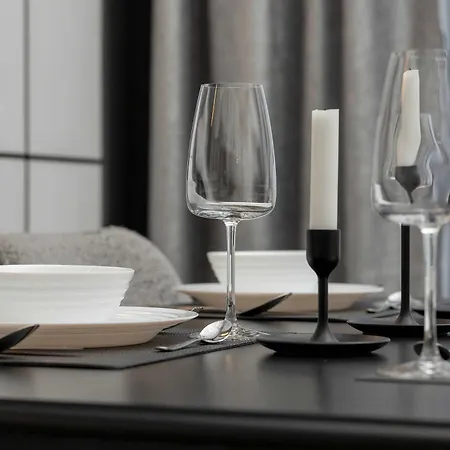 Luksusowy W Gdansku Przy Motlawie I Rynku Z Biurkiem Do Pracy Zdalnej By Renters グダニスク