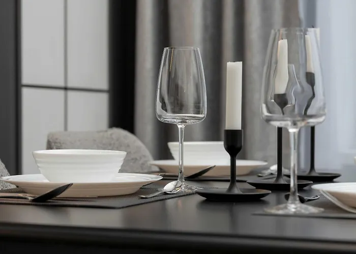 Luksusowy W Gdansku Przy Motlawie I Rynku Z Biurkiem Do Pracy Zdalnej By Renters 格但斯克