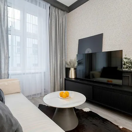 Luksusowy W Gdansku Przy Motlawie I Rynku Z Biurkiem Do Pracy Zdalnej By Renters * Gdańsk